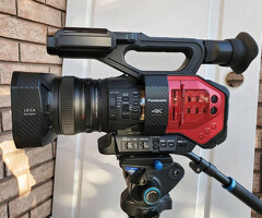 Видеокамера Panasonic DVX 200 AG